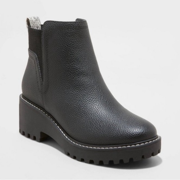 Universal thread Taci boots with memory foam insole new with box/tags - Picture 1 of 7